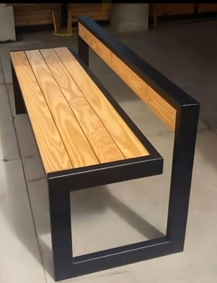 Banca de acero y madera